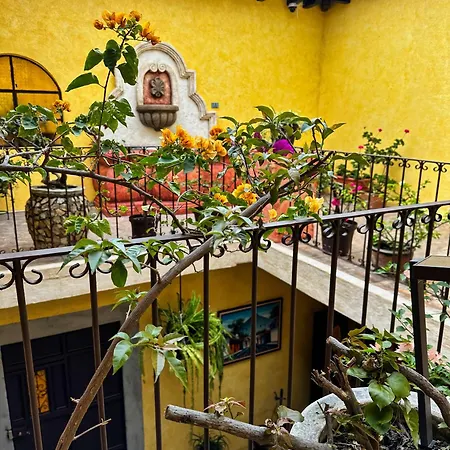 Maison Bougainvillea